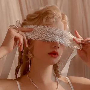 Elegante maschera per gli occhi in pizzo floreale bianco per giochi di ruolo donna