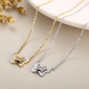 Elegante set di collane a farfalla in oro e argento in acciaio inossidabile lucido con conchiglia
