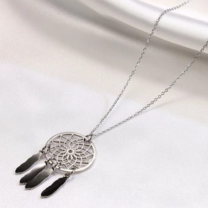 Fashionable silver hollow dreamcatcher necklace with three delicate feather charms on silk
