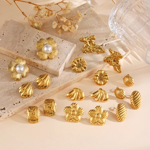 Vintage Gold Plated Stainless Steel Flower Geometric Shell Oval Stud Earrings For Women Minimalist Elegant Chic Jewelry