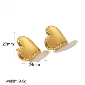 Boucles d'oreilles cœur en acier inoxydable doré 18 carats de 27mm par 24mm