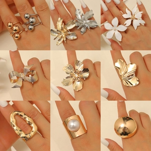 Bague Ouverte en Métal Vintage Fleur Feuille pour Femmes Plaqué Or Argent Irrégulier Géométrique Bijoux de Déclaration