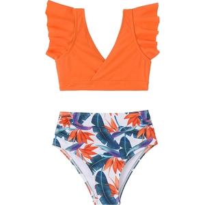 Costume da bagno due pezzi per bambina con top arancione a balze e slip a fiori a vita alta