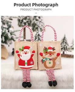 Sacchetti regalo di Natale in juta con bambole 3D di Babbo Natale e renne ridenti