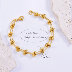 Detailed view of golden stainless steel chain bracelet showing 21cm length and 14.4g weight