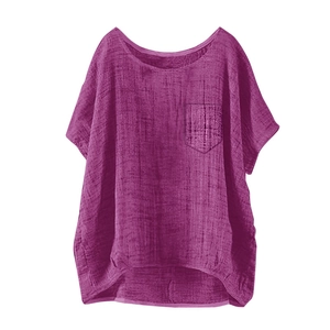 Dames linnen T-shirt in paars met ronde hals en borstzak detail op de voorkant