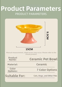 Detail view of flower-shaped ceramic pet bowl dimensions showing 15cm width and 9.5cm height