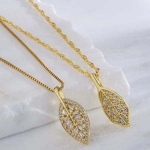 Leaf Pendant Necklace Copper Gold Plated Zircon Micro Pave Elegant Collar Chain Jewelry For Women Niche Design
