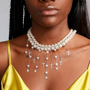 Collier Künstliche Perles Double Rangée Avec Pendentifs Étoile Croix Alliage Gland Bijoux Rétro Chic Pour Femmes