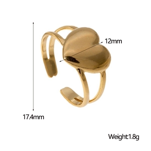 Details zur Größe des 18K vergoldeten Herzrings mit Angabe des Gewichts von 1,8 g