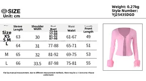 Tableau des tailles détaillé pour cardigan rose à col en V et poignets en plumes
