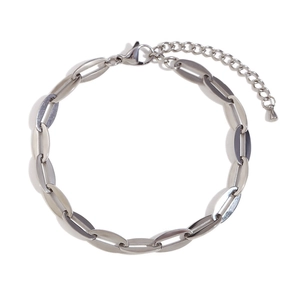 Minimalist silver stainless steel paperclip chain bracelet with lobster clasp and extender