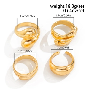 Detail showing ring inner diameter 1.7cm and weight parameters for gold bracelet set