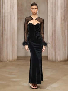 Black Velvet Evening Dress With Sheer Mesh Feather Long Sleeve Top Sweetheart Neckline Slim Fit Formal Party Elegant Gown