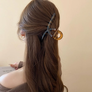 Large geometric tortoise shell claw clip for thick hair in dark brown and grey acrylic