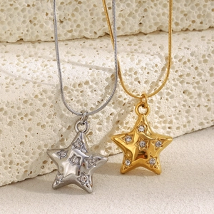 18K gold and silver stainless steel star pendant necklaces with sparkling crystals