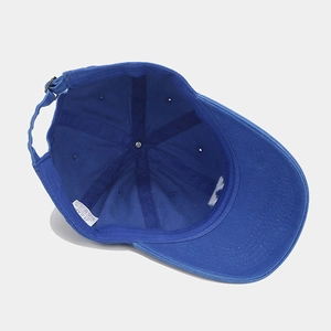 Casquette de baseball vintage bleu roi avec broderie 77 et intérieur en pur coton