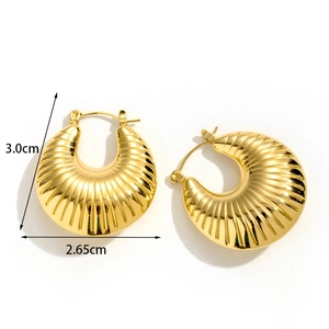 Minimalist gold chubby C-shape hoop earrings with radiant texture and size measurements