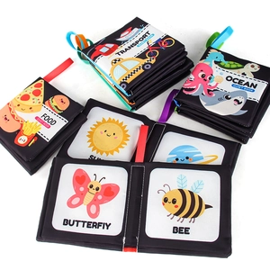 Pädagogisches Baby-Stoffbuch-Set mit Cartoon-Tieren und sensorischen Themen-Etiketten