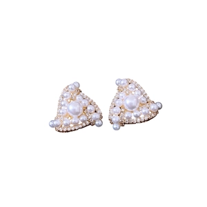 Gold plated triangular earrings with embedded white pearls and sparkling zircons