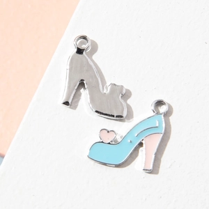 High heel shoe pendant with pink heart detail for DIY jewelry making accessories