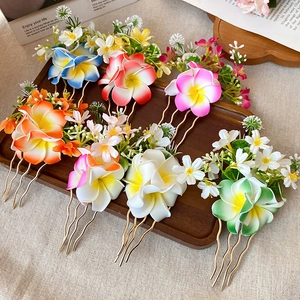 Épingles à cheveux élégantes en tissu avec fleurs de frangipanier multicolores