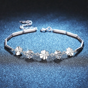 S925 Sterling Silver Moissanite Clover Bracelet For Women D Color 1 Carat Moissanite Lucky Four Leaf Clover Chain Bracelet