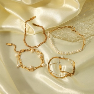 Ensemble de bracelets double couche en acier doré avec perles d'eau douce sur soie