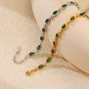 Luxury S925 silver emerald bracelets with pear-cut green gems in gold and silver finish