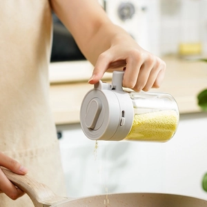 Press-type glass seasoning bottle with spoon-lid design for salt and spice storage