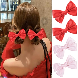 Saint-Valentin Douces Pinces à Cheveux Nœud Papillon avec Cœur pour Filles Ruban Fait à la Main Coiffure