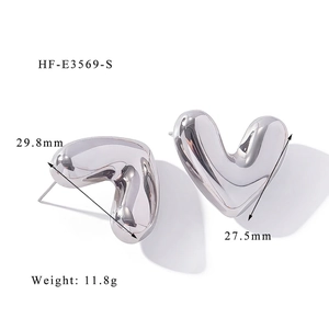 Detail view of silver hollow heart earrings showing dimensions 29.8mm and 27.5mm