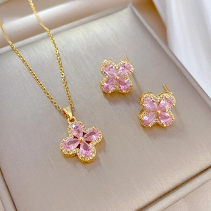 Pink zircon four-leaf clover jewelry set with gold-plated necklace and stud earrings