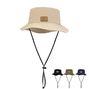 Cappello parasole outdoor a tesa larga con cordino antivento regolabile in quattro colori