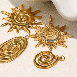 18K gold plated stainless steel sun and moon charms with rhinestones for DIY jewelry
