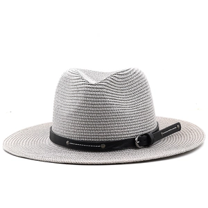 Chapeau de soleil en paille grise avec ruban en cuir à boucle pour la plage