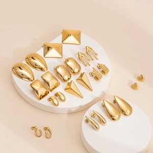 Minimalist gold-plated geometric earring set featuring square heart and oval designs