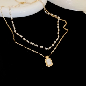 Double Layered Necklace With Imitation Artificial Pearls And Alloy Rectangular Pendant French Vintage Style For Women