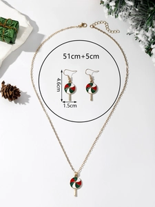 Vue détaillée du collier et des boucles d'oreilles canne de Noël avec accessoires