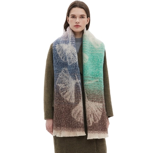Winter jacquard scarf with ginkgo leaf pattern made of soft boucle yarn for women