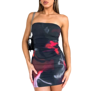 Robe moulante sexy sans bretelles avec imprimé fumée abstrait pour femme en été
