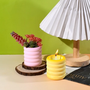 Molde de silicona texturizado para velas y macetas de suculentas diseño estriado
