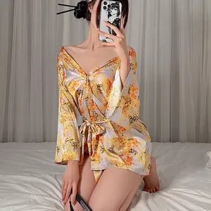 Sexy gelber Kimono-Bademantel mit Blumenmuster und Bindegürtel für Damen-Nachtwäsche