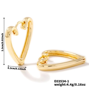 Detailed view of heart-shaped hoop earrings with size measurements and product weight