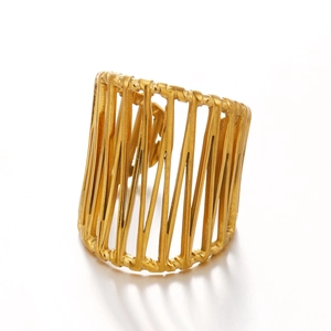 Exaggerated 18k gold plated stainless steel ring with a vintage hollow mesh wire design