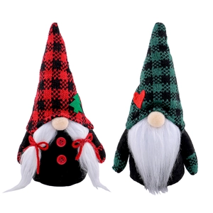 Gnomi di Natale in peluche con cappelli in maglia scozzese per decorazioni natalizie