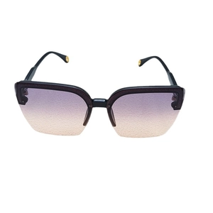 Women's cat eye sunglasses with dark glitter frames and purple gradient lenses