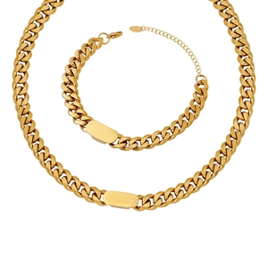 Collier Et Bracelet À Mailles Cubaines En Acier Titane Plaqué Or 18K Avec Plaque Rectangulaire Minimaliste Pour Femme