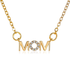 Collier Pendentif Lettre Mom En Cuivre Avec Zircon Incrusté Chaîne Clavicule Cadeau Fête Des Mères Pour Femmes Bijoux Élégants