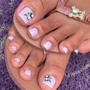 Ongles De Pied À Presser Lavande Motifs Floraux Élégants Style Français Faux Ongles Carrés Brillants Pour Femmes